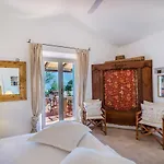 Castanza Porto Istana كوستا كورالينا