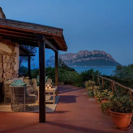 Castanza Porto Istana Costa Corallina